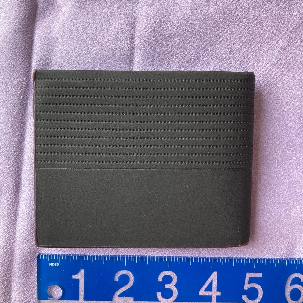 Black and Brown Leather Key & Card Holder with Sophisticated Design